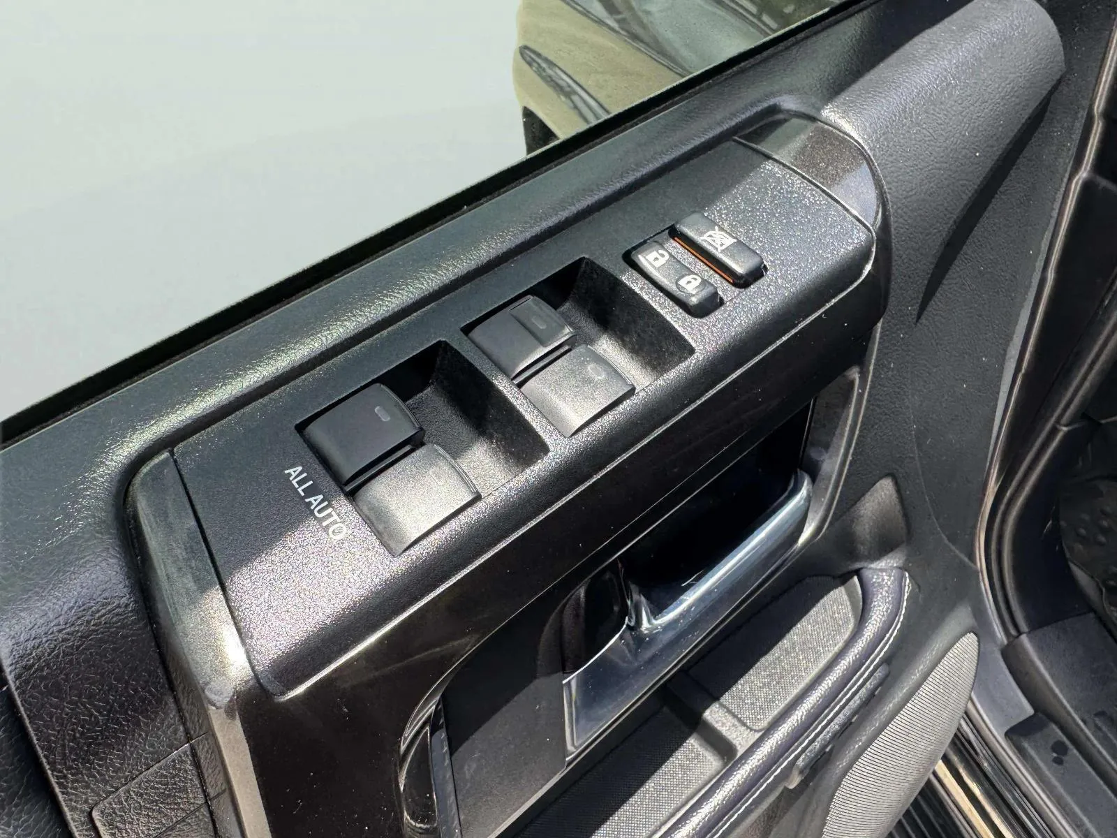 Toyota 4Runner photo 20