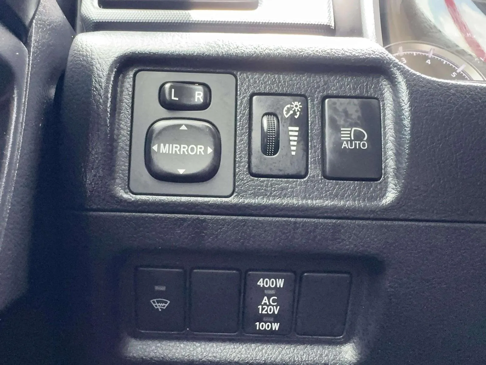 Toyota 4Runner photo 24