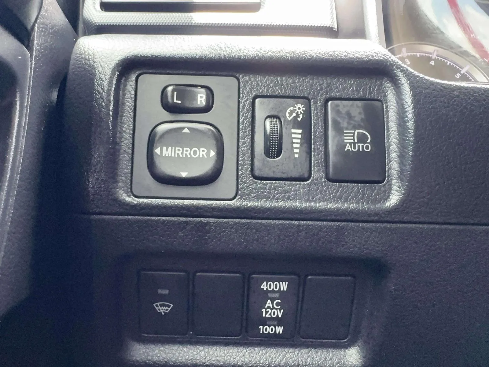 Toyota 4Runner photo 25