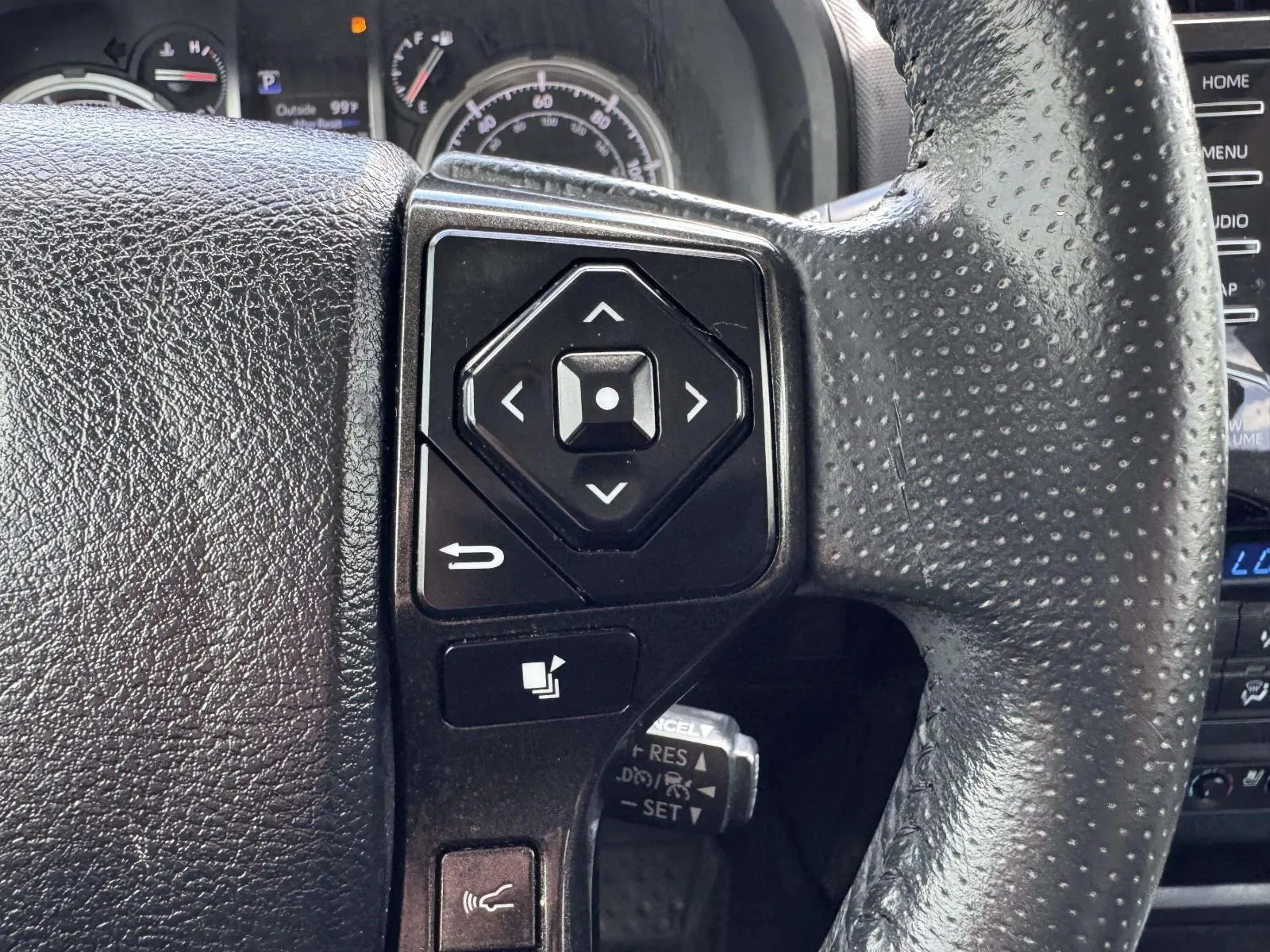 Toyota 4Runner photo 32