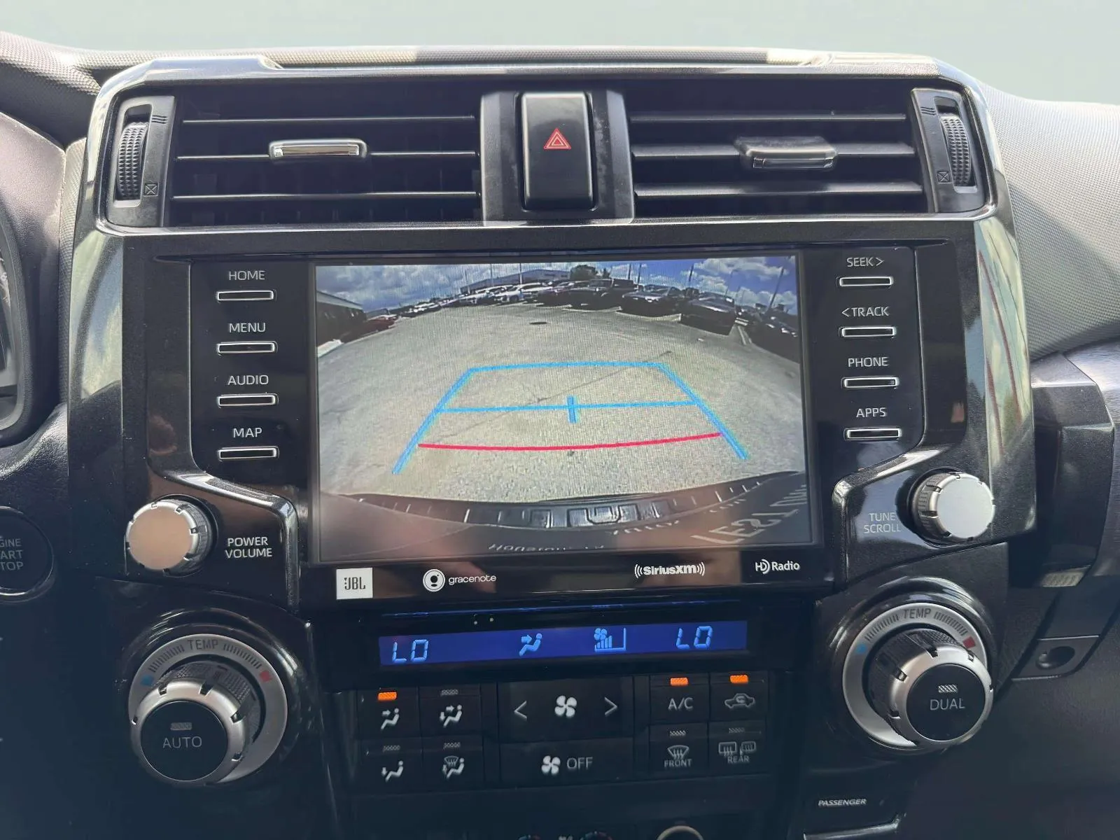 Toyota 4Runner photo 35