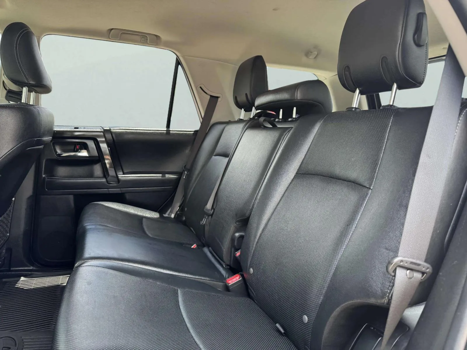 Toyota 4Runner photo 42