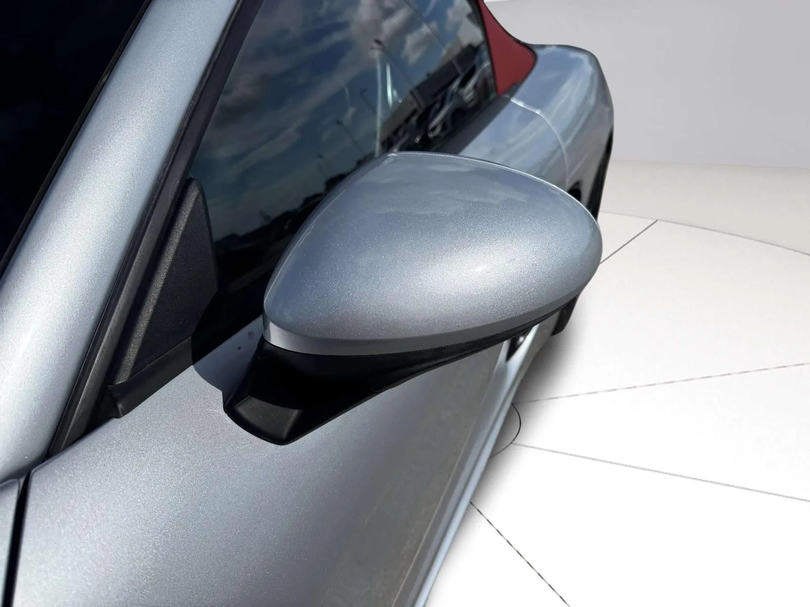 2018 Porsche 718 14