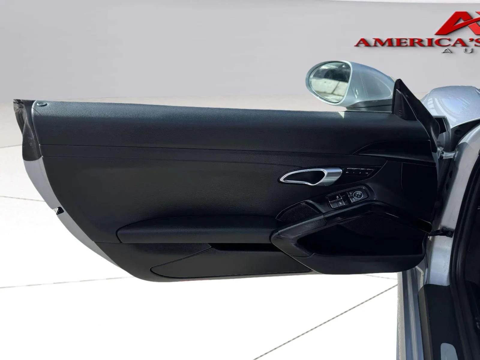 2018 Porsche 718 19