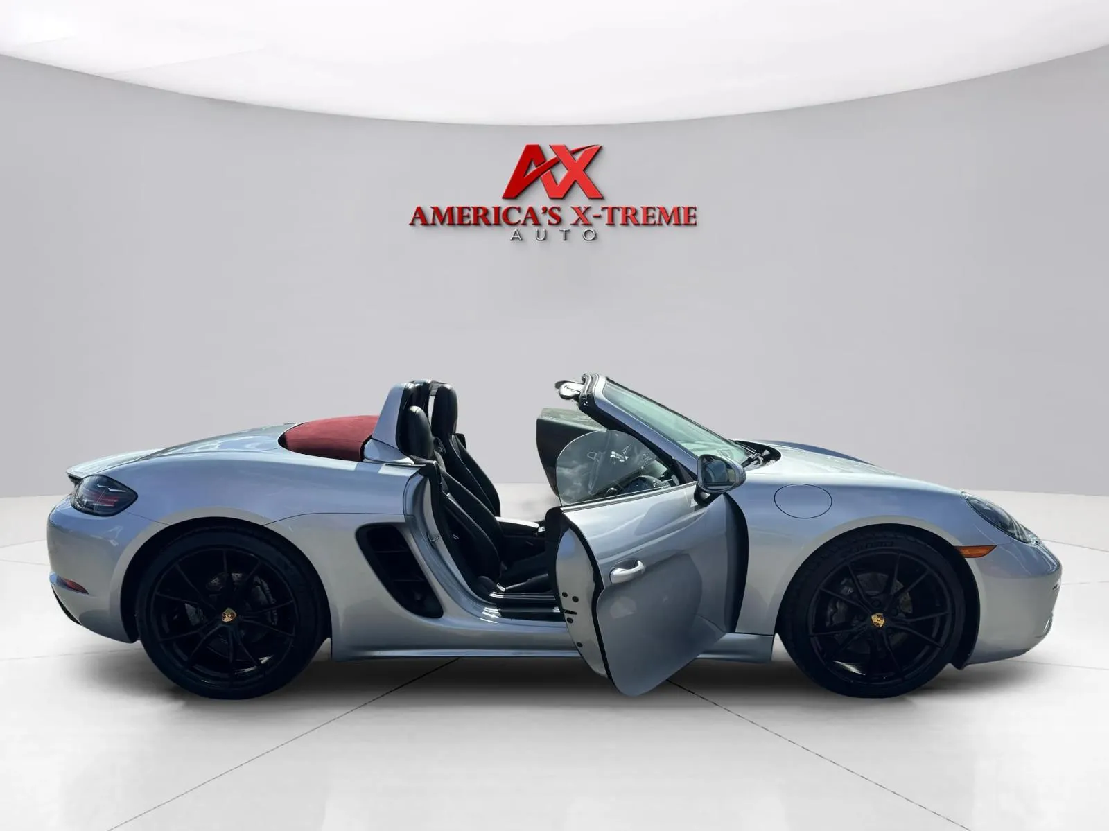 2018 Porsche 718 53
