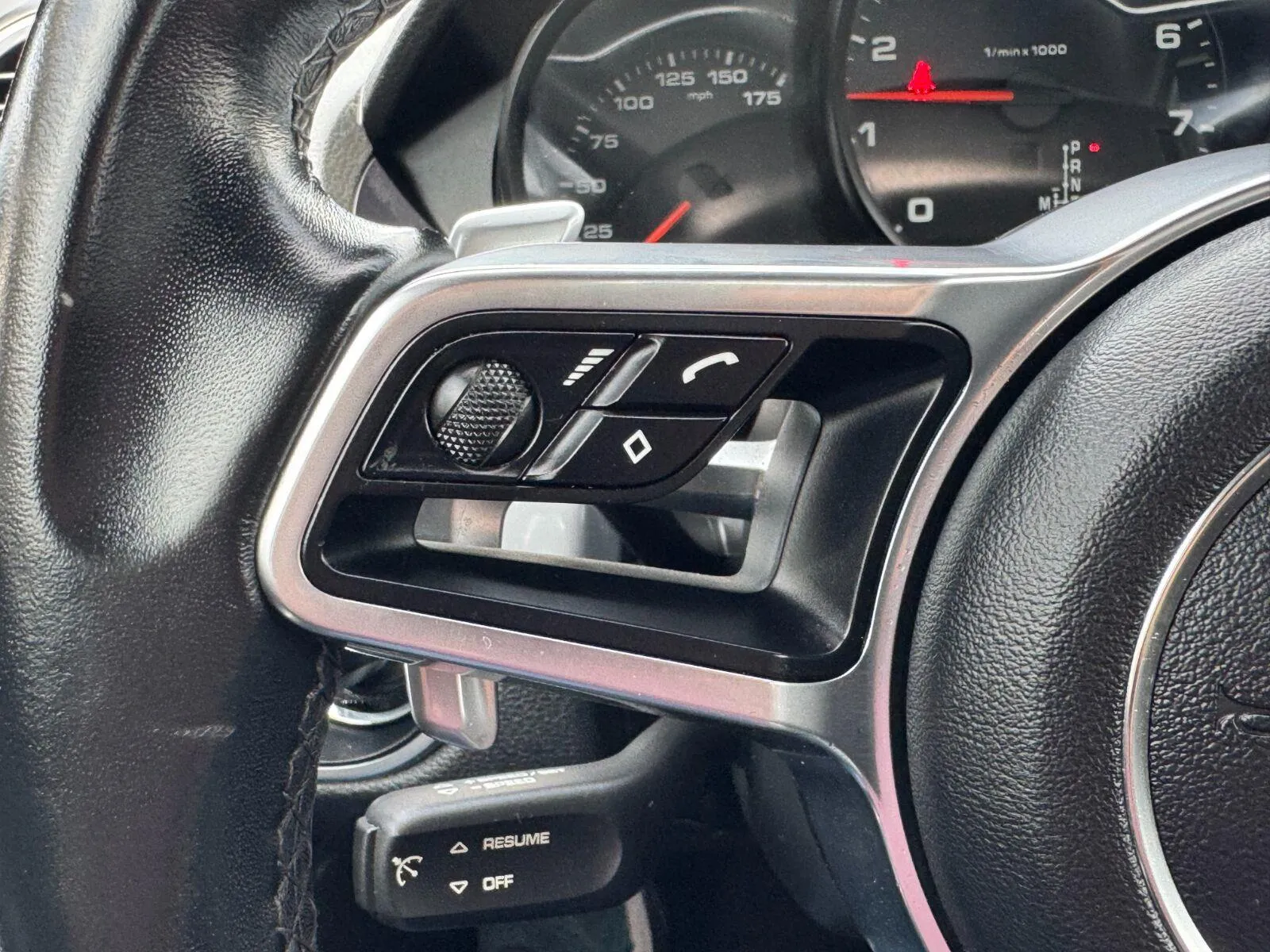 2018 Porsche 718 28