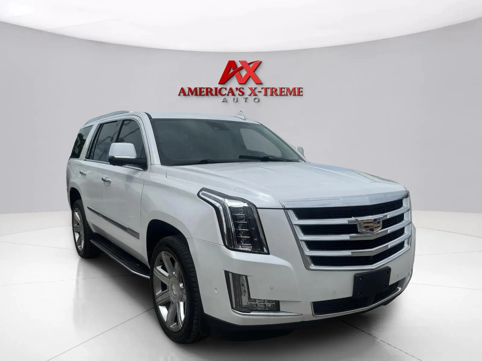 Cadillac Escalade photo 8