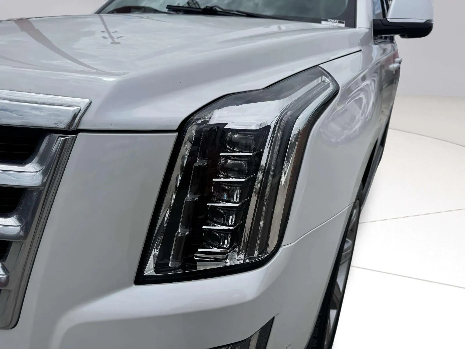 Cadillac Escalade photo 13