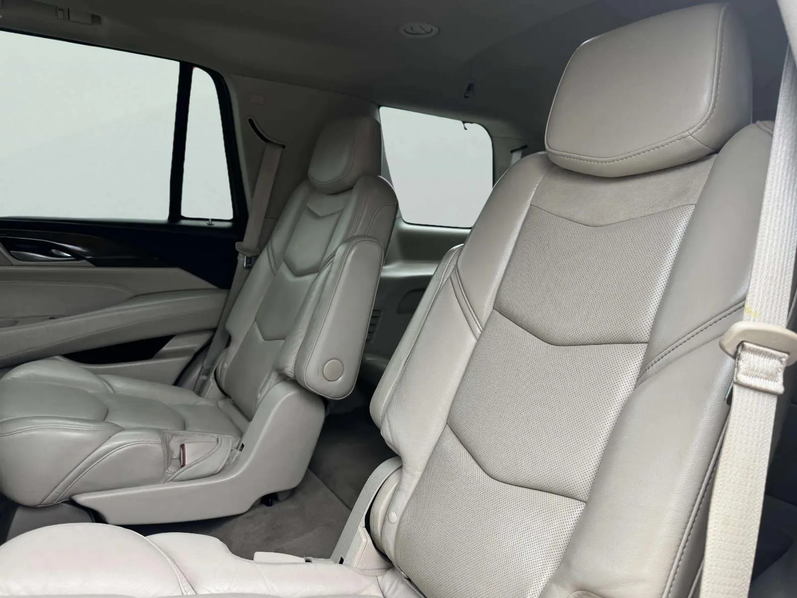 Cadillac Escalade photo 39
