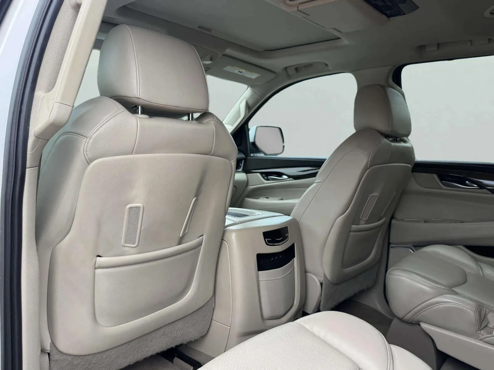 Cadillac Escalade photo 40