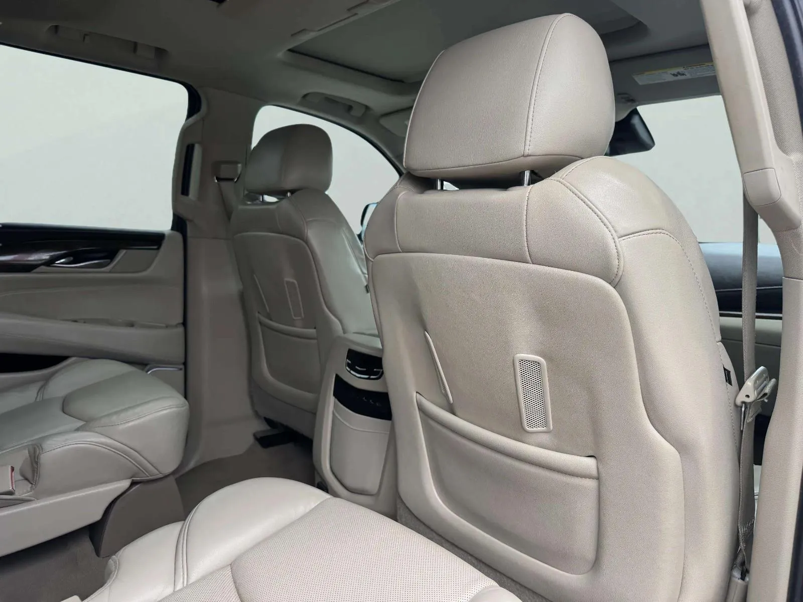 Cadillac Escalade photo 47
