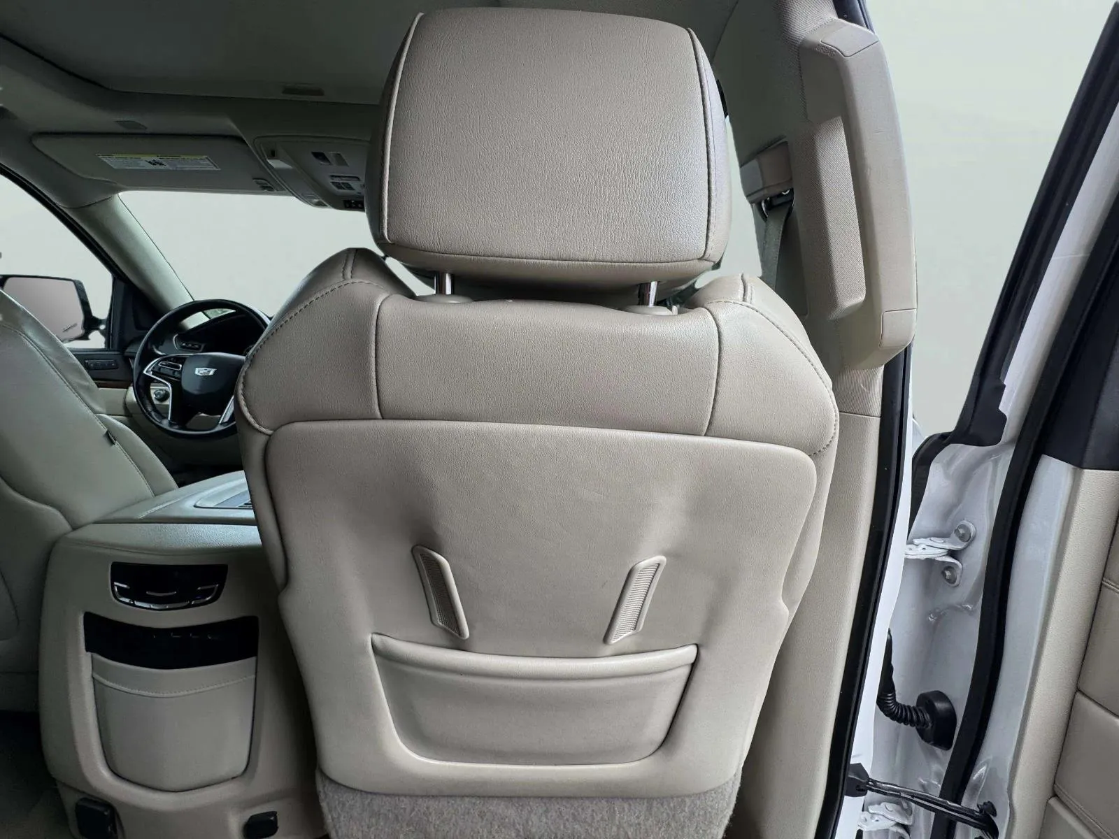 Cadillac Escalade photo 48