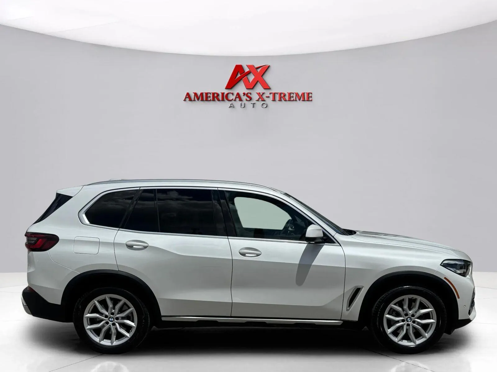 BMW X5 photo 7