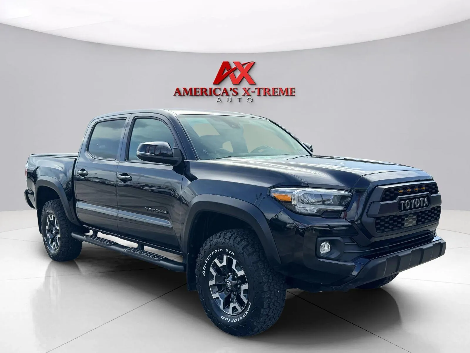 Toyota Tacoma photo 8