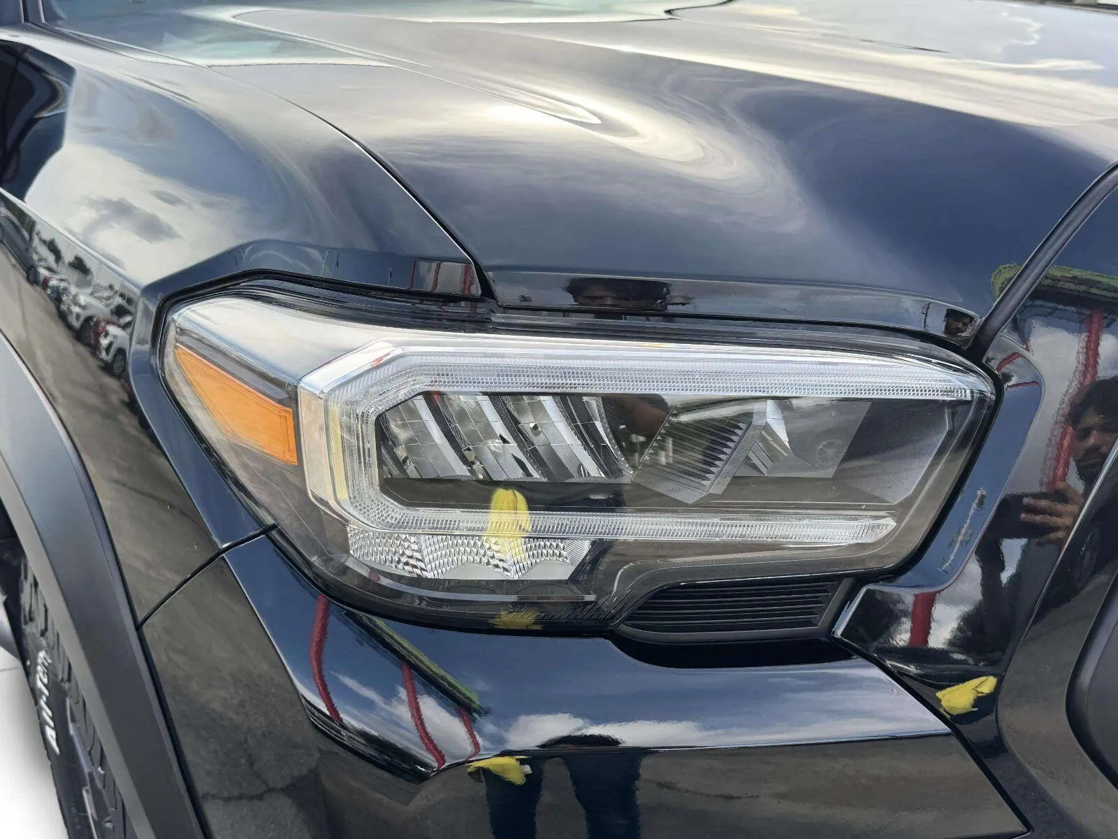 Toyota Tacoma photo 11