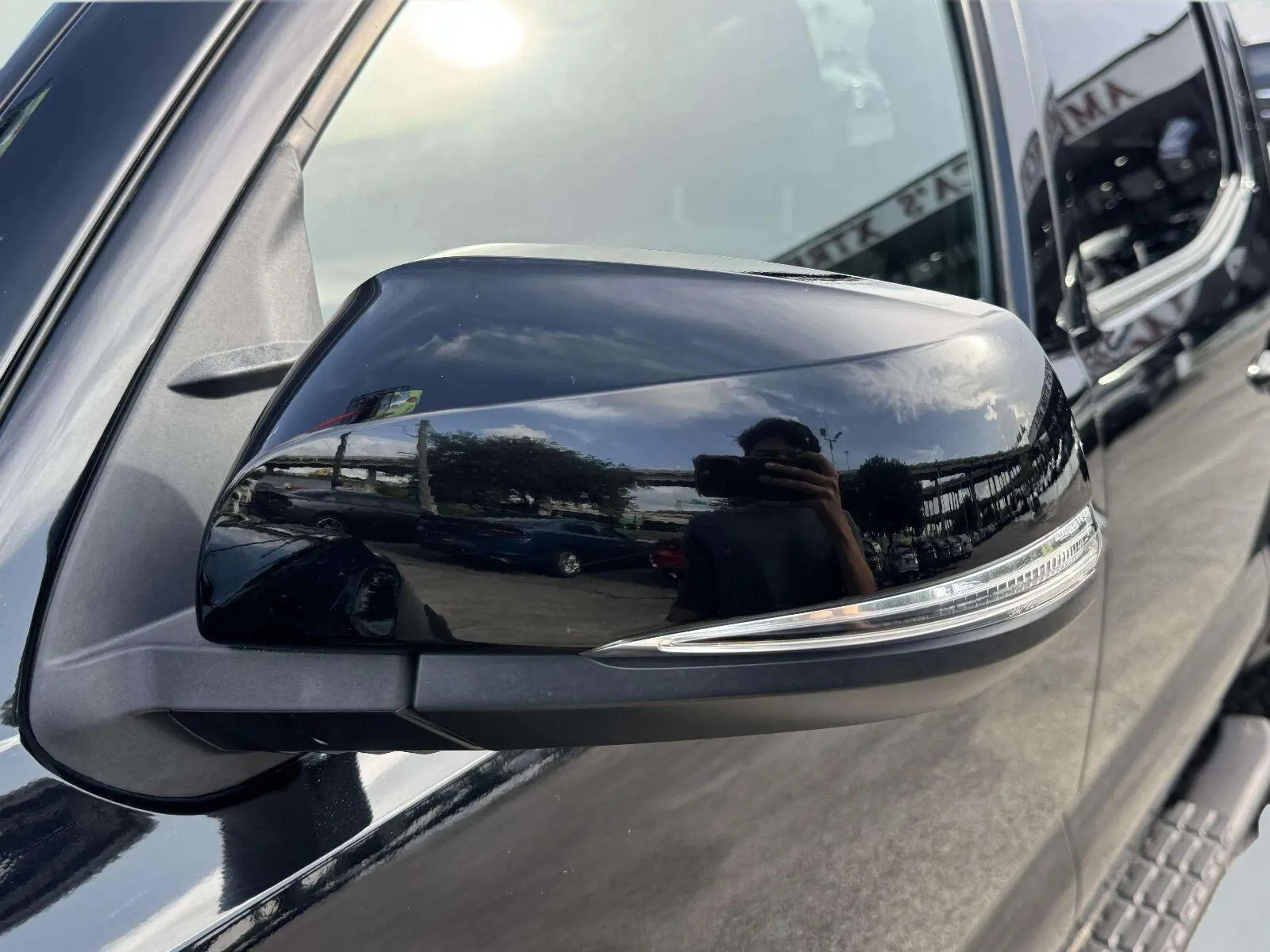 Toyota Tacoma photo 14