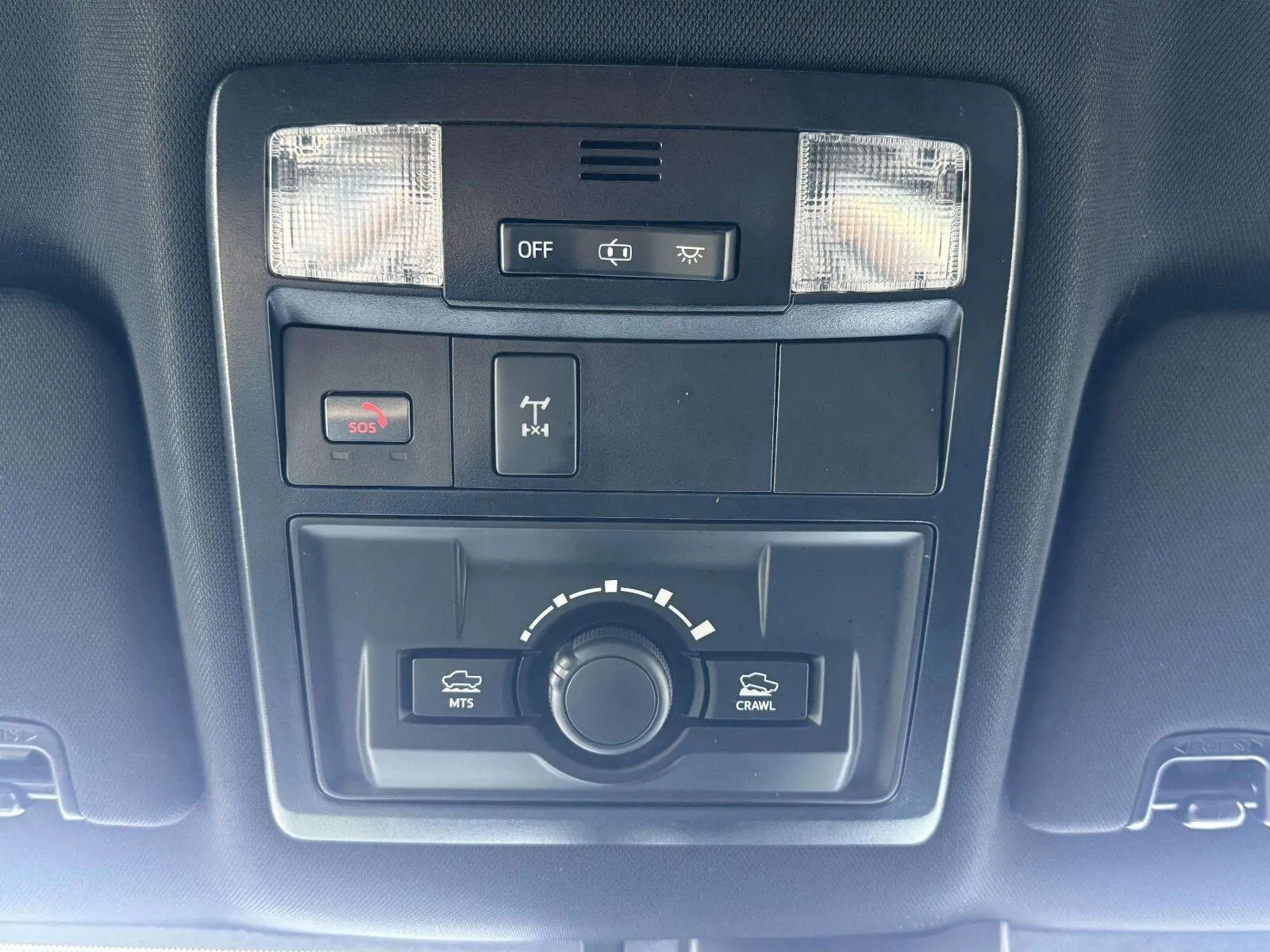 Toyota Tacoma photo 37