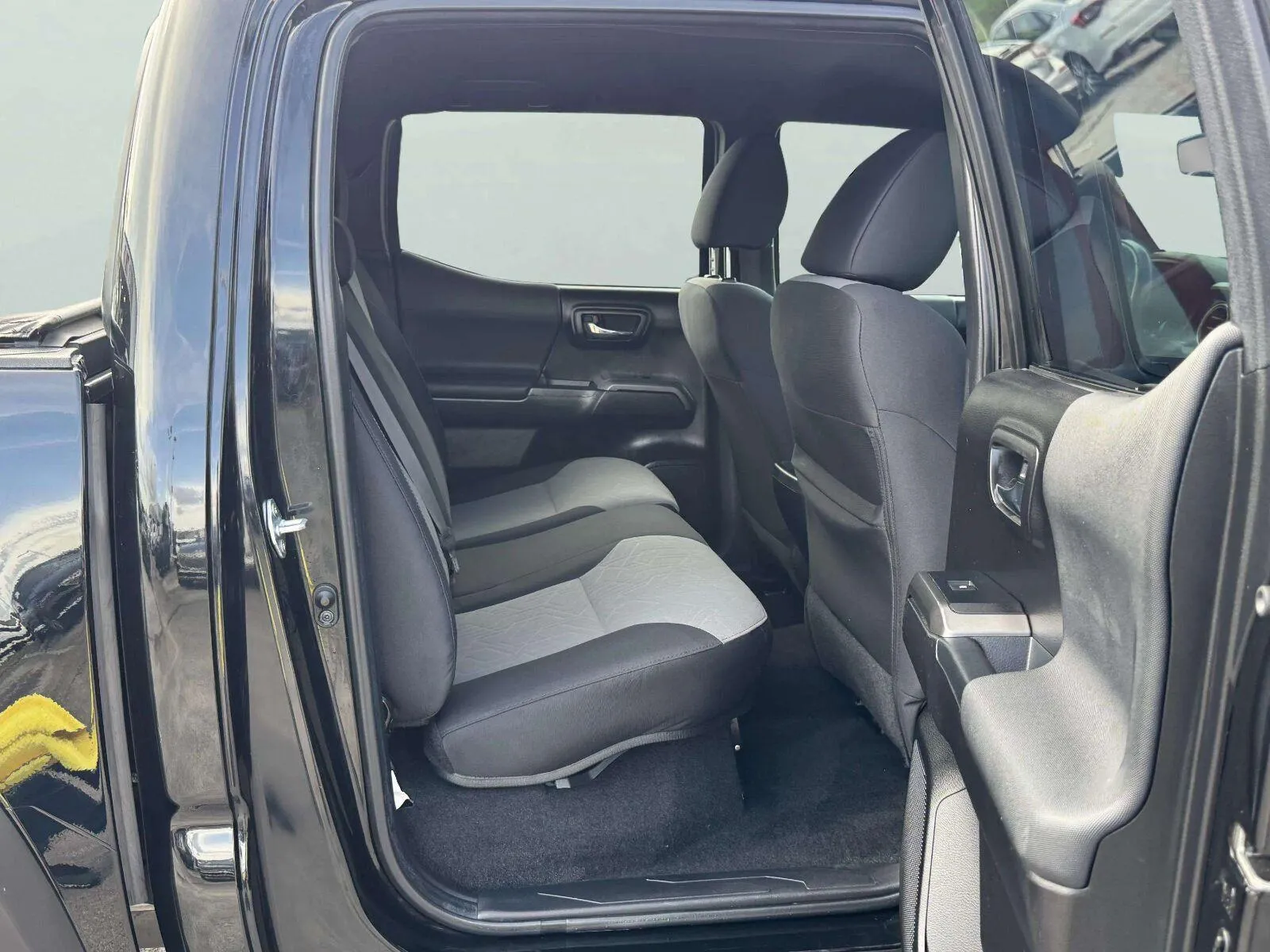 Toyota Tacoma photo 48