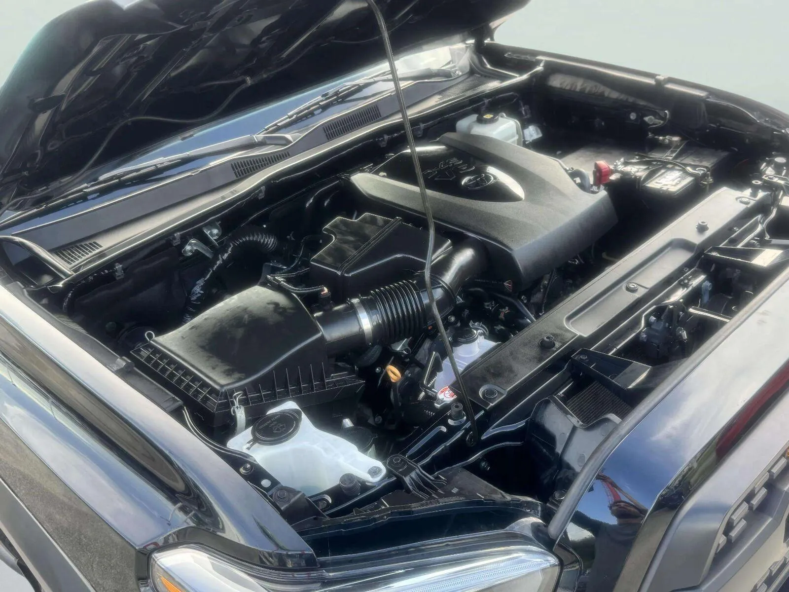 Toyota Tacoma photo 70