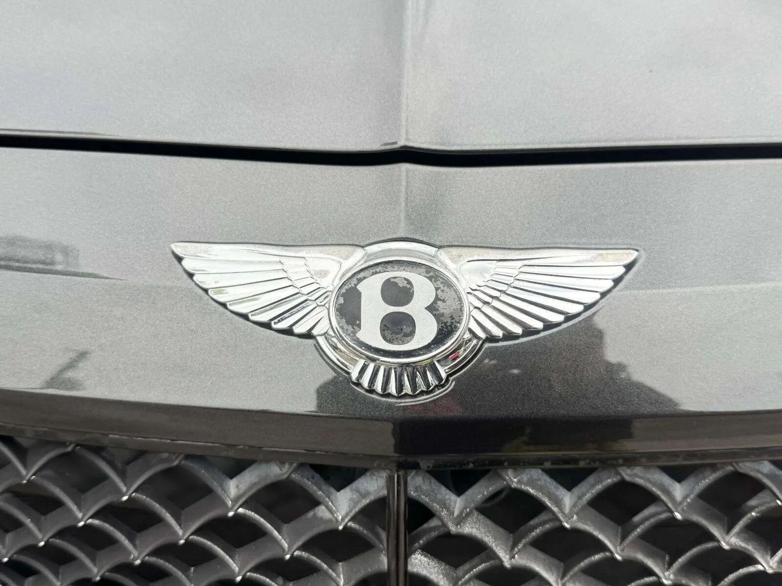 Bentley Bentayga photo 12