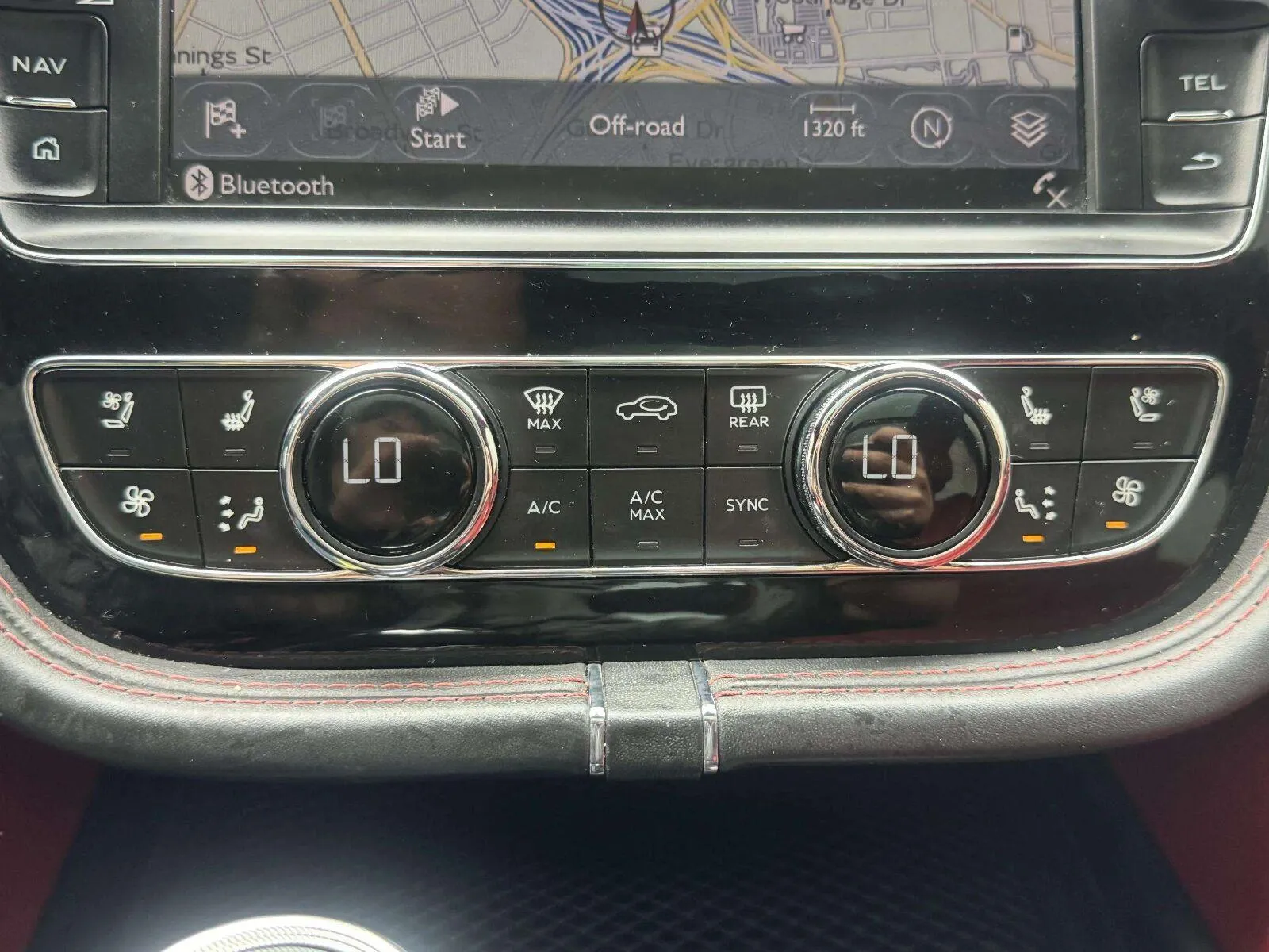 Bentley Bentayga photo 44