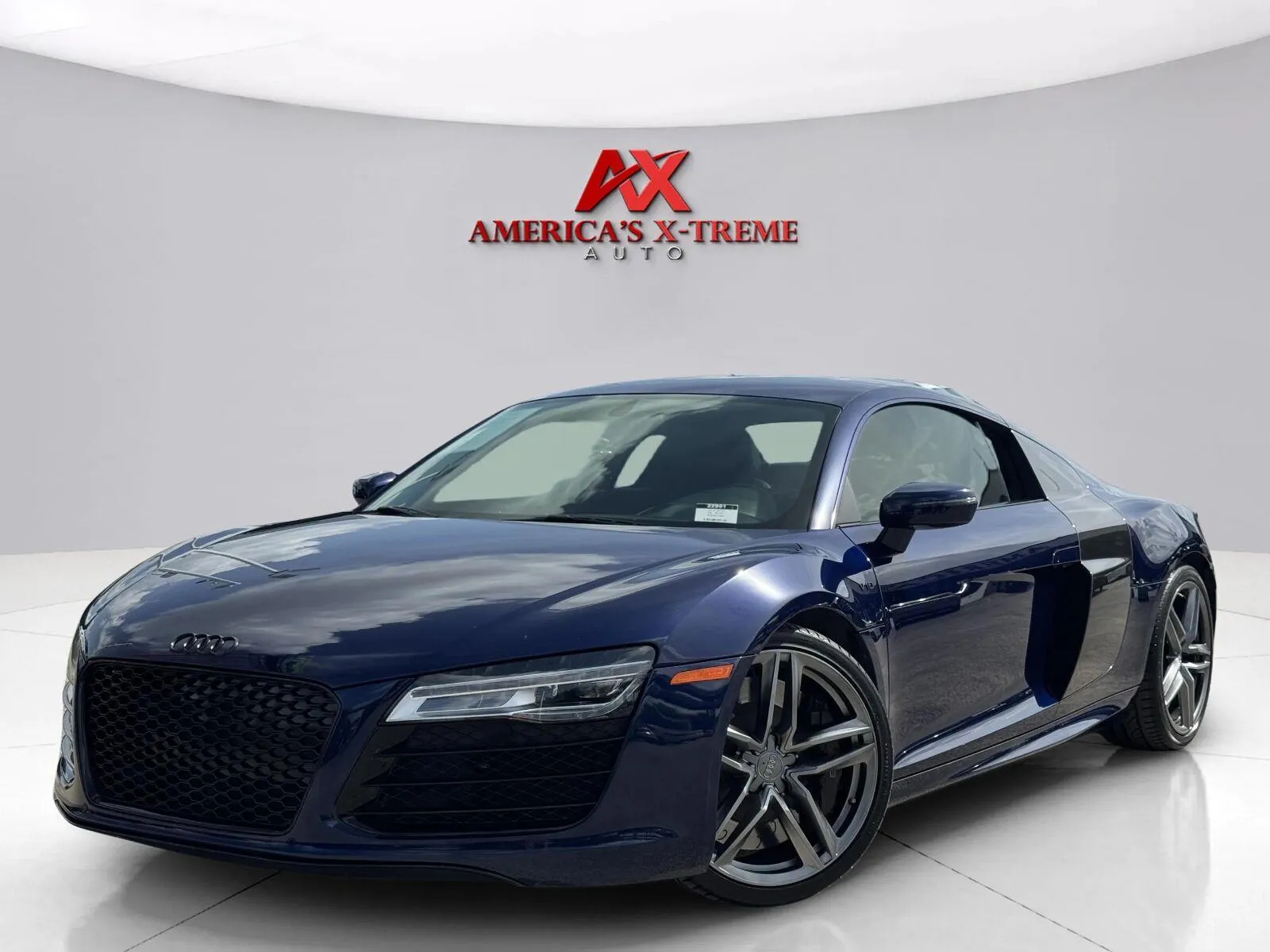 Blue 2014 Audi R8 V10 for sale in Houston, TX