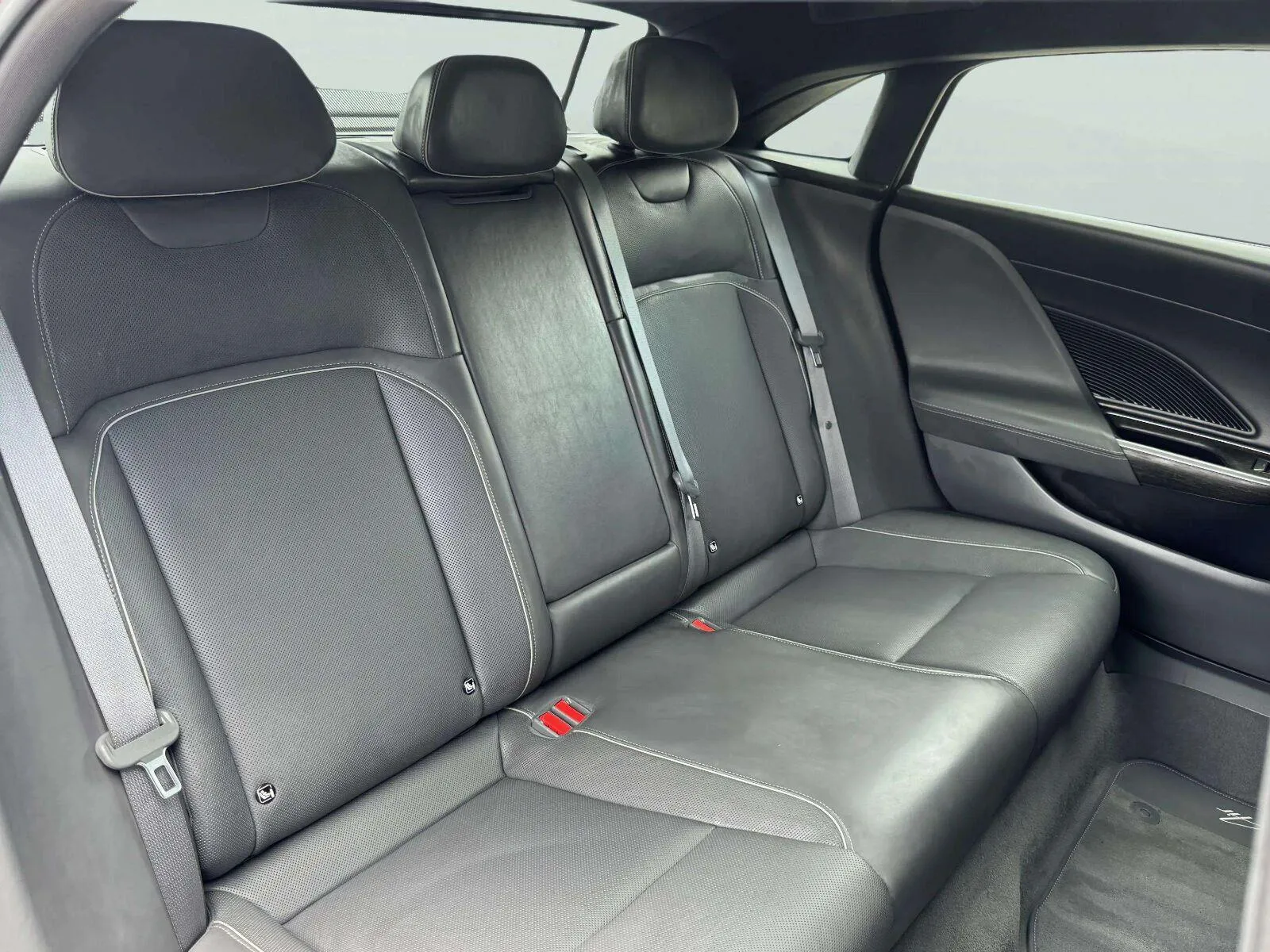 Lucid Air photo 53
