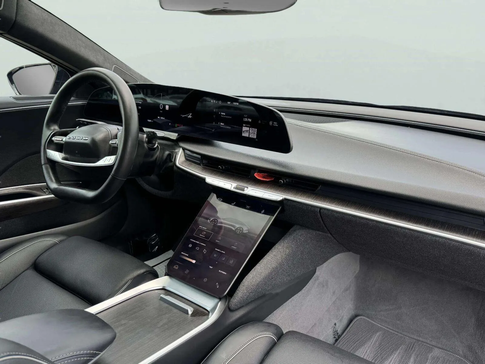 Lucid Air photo 64
