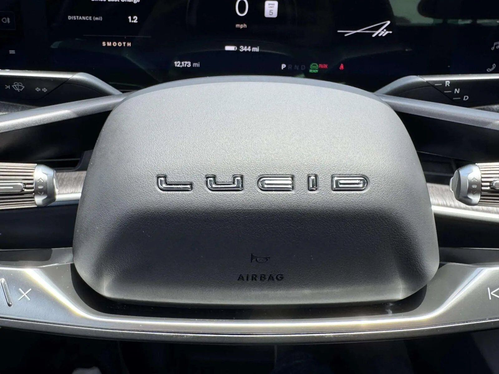 Lucid Air photo 30