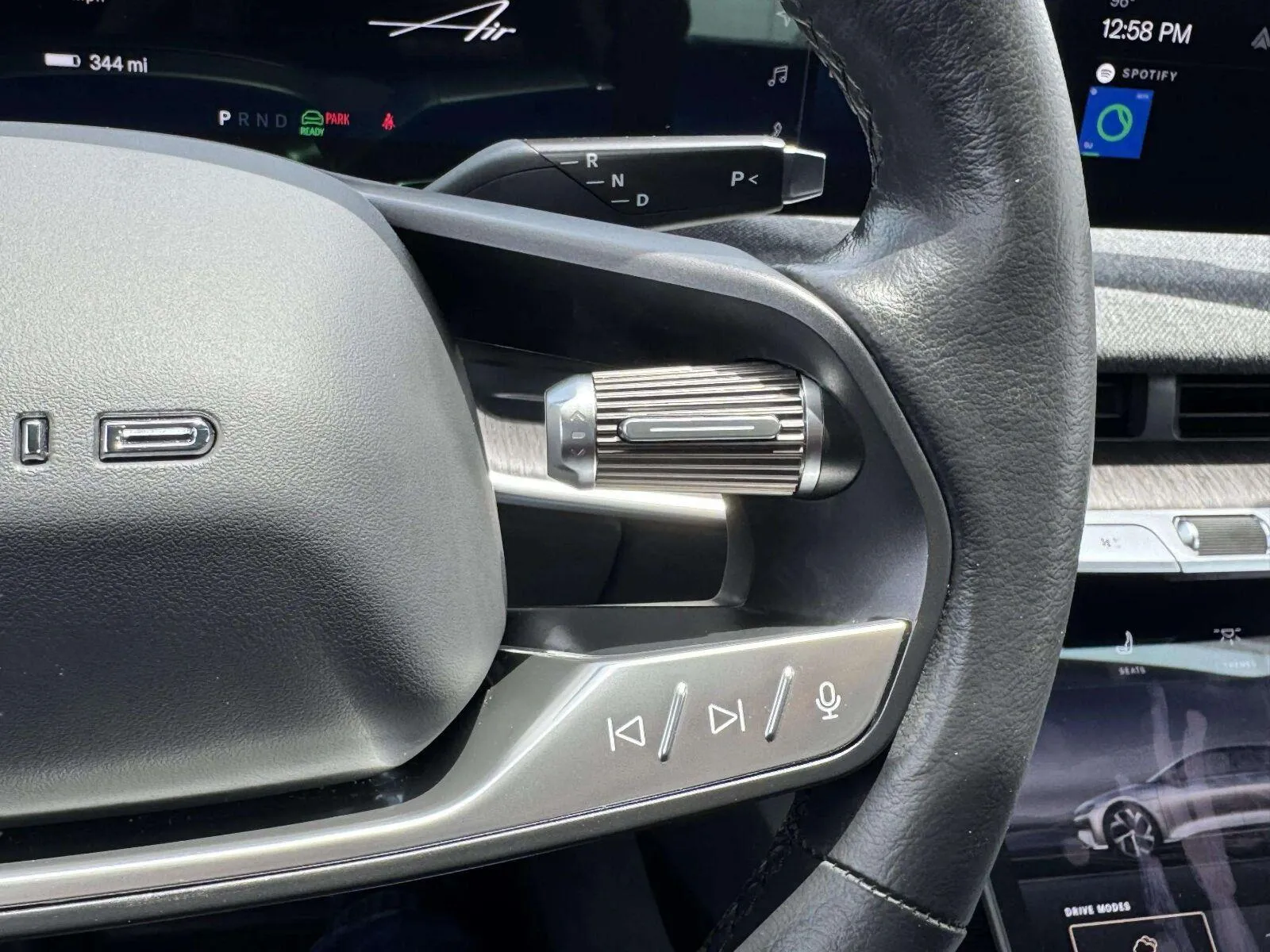 Lucid Air photo 31