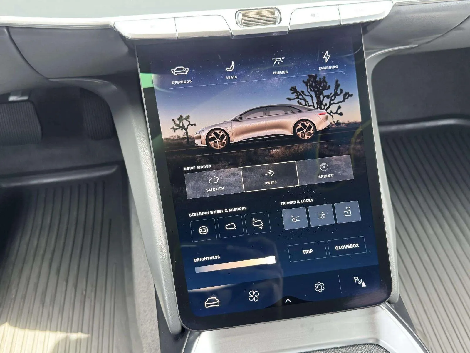 Lucid Air photo 35