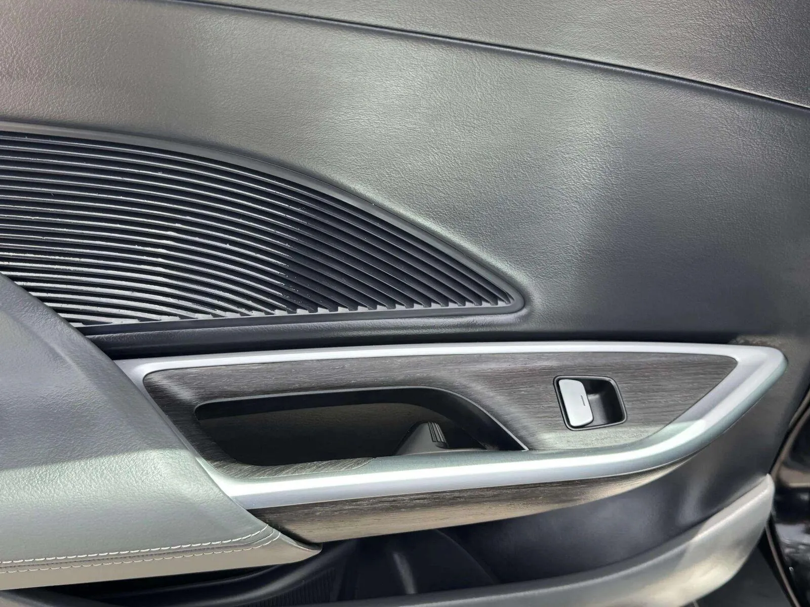 Lucid Air photo 44