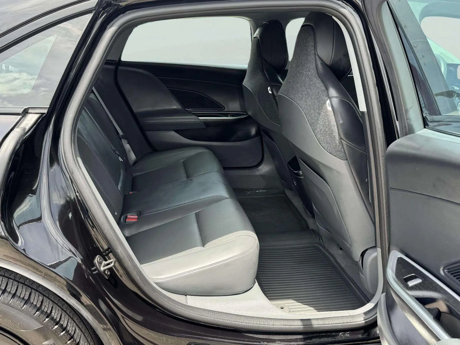 Lucid Air photo 52
