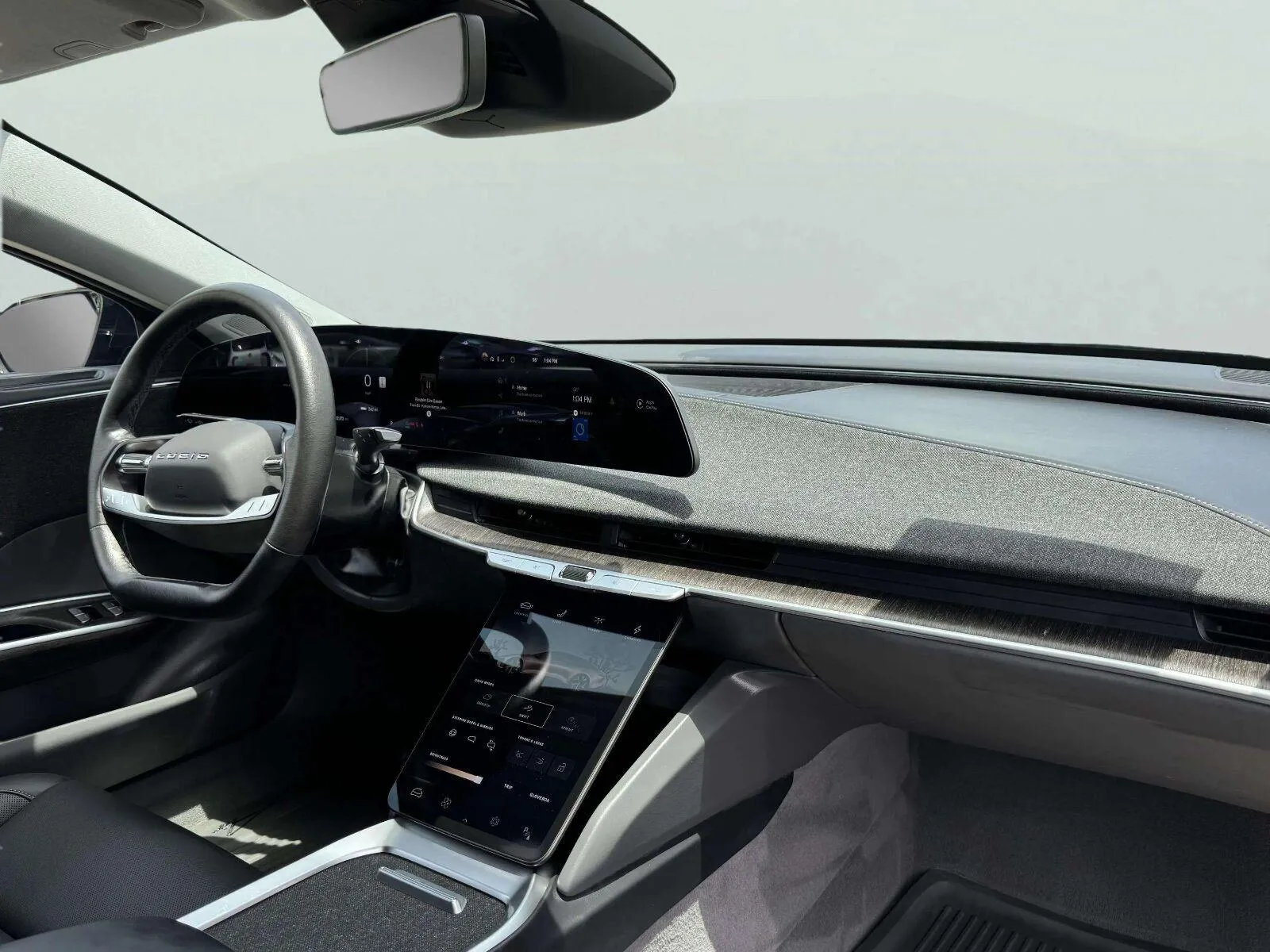 Lucid Air photo 67