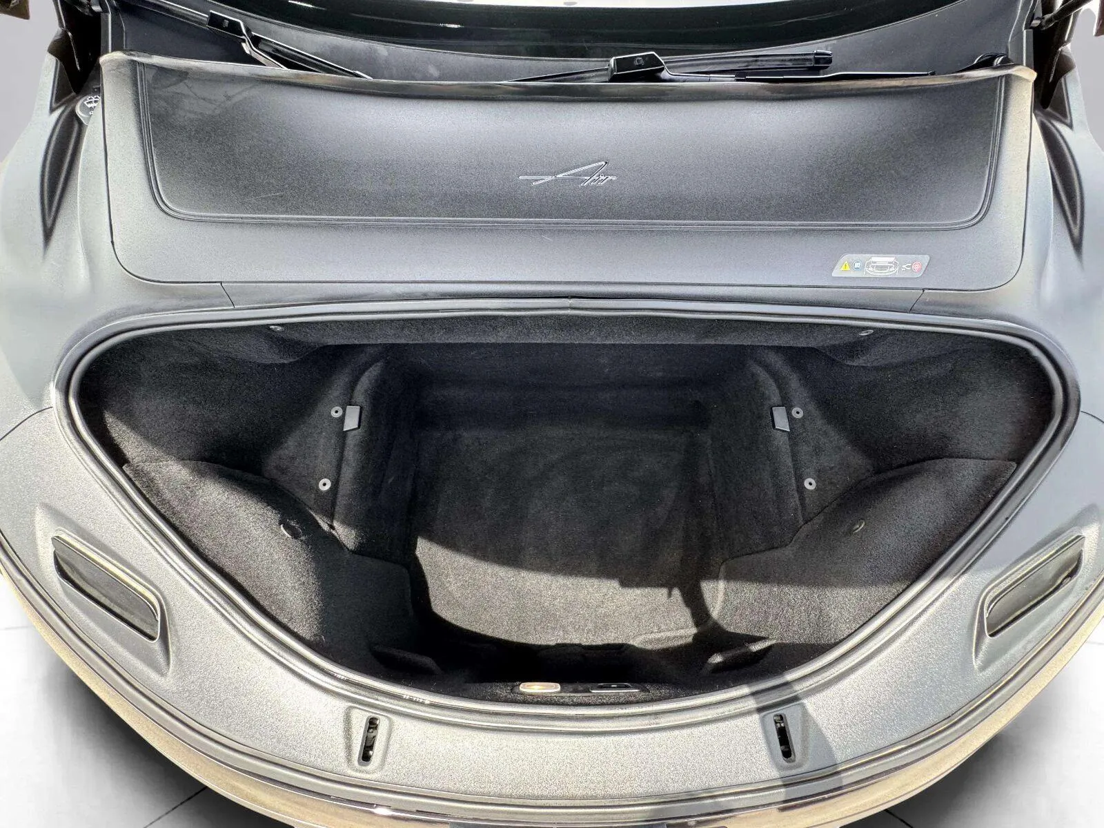 Lucid Air photo 80