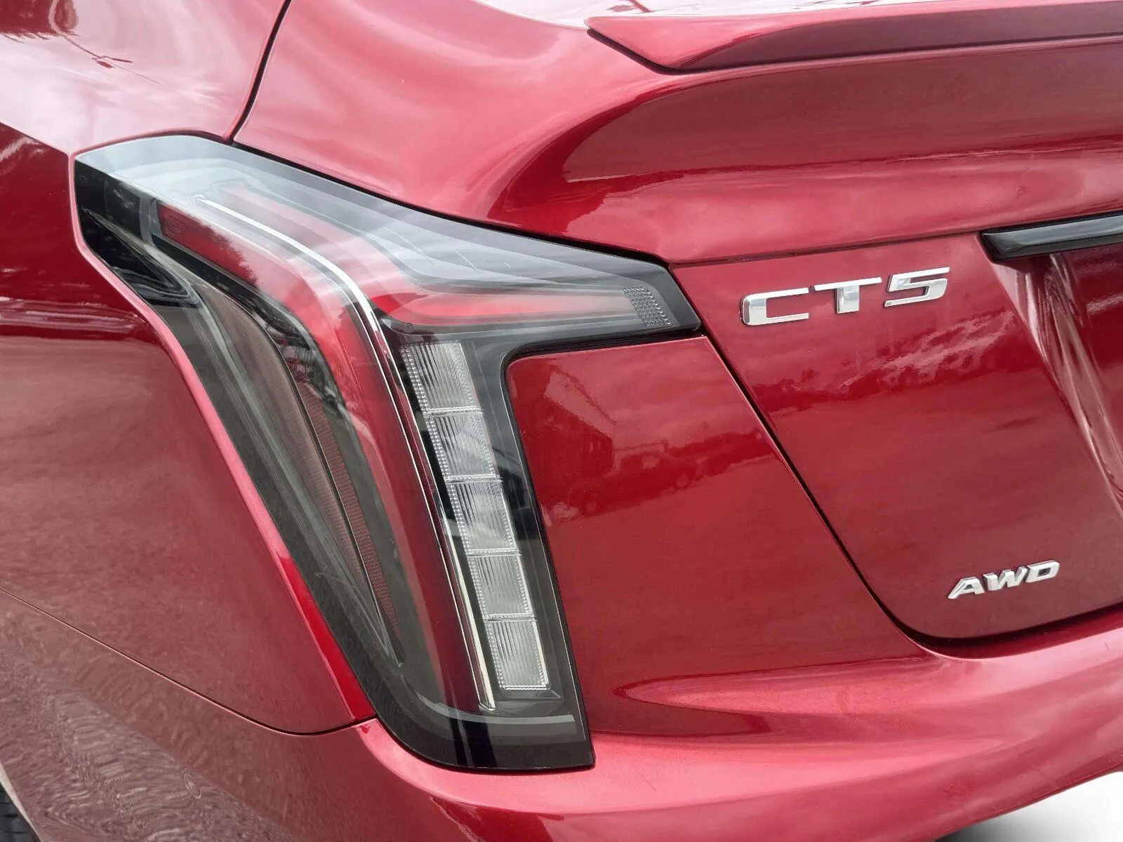 Cadillac Ct5-v photo 17