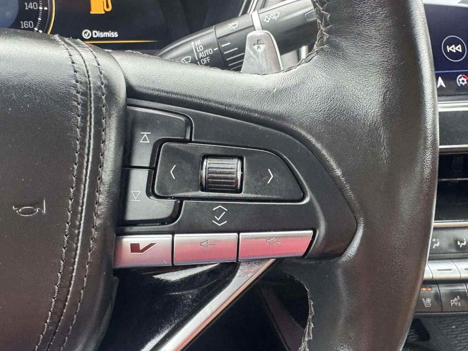Cadillac Ct5-v photo 33