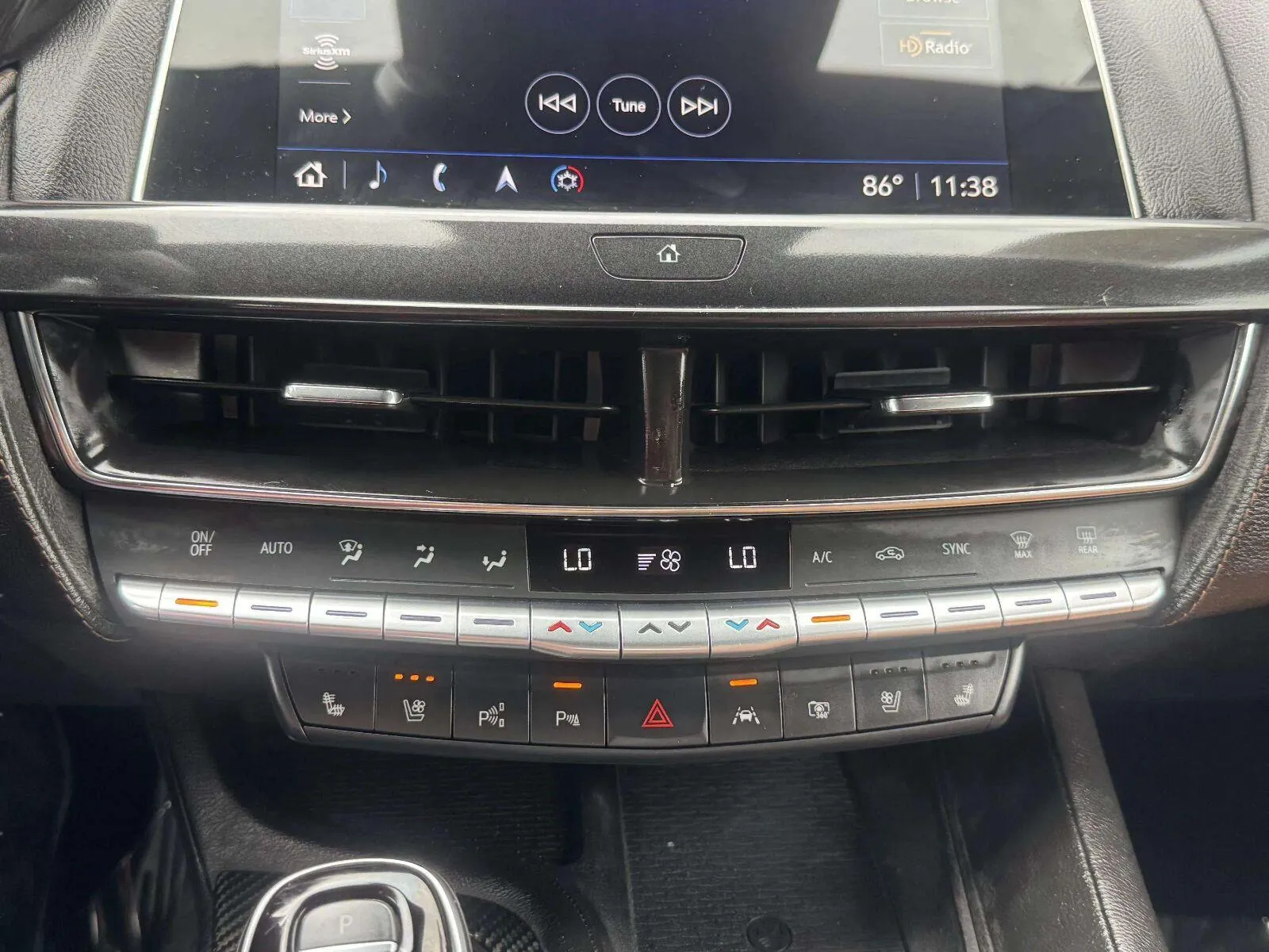Cadillac Ct5-v photo 37