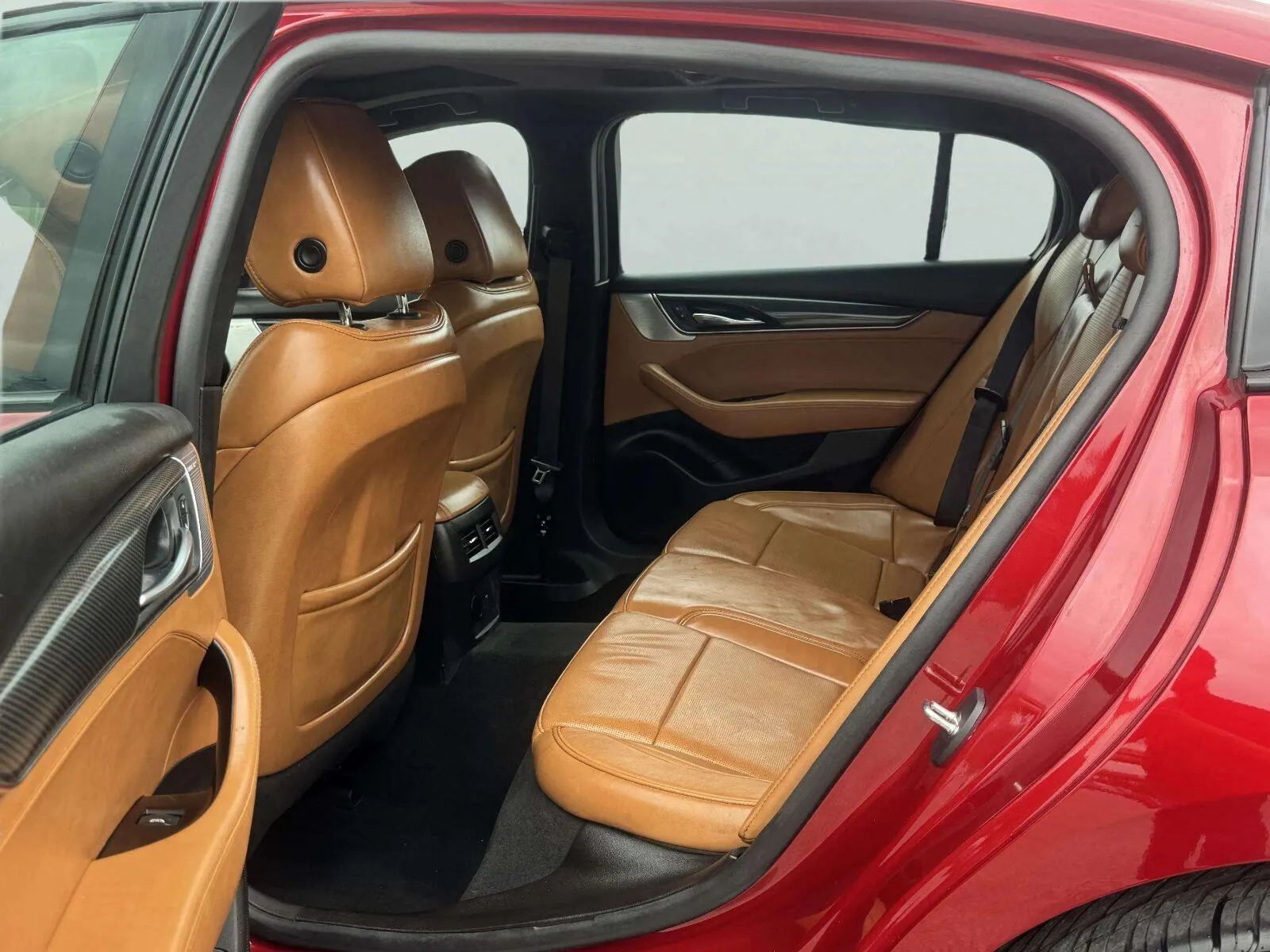 Cadillac Ct5-v photo 39