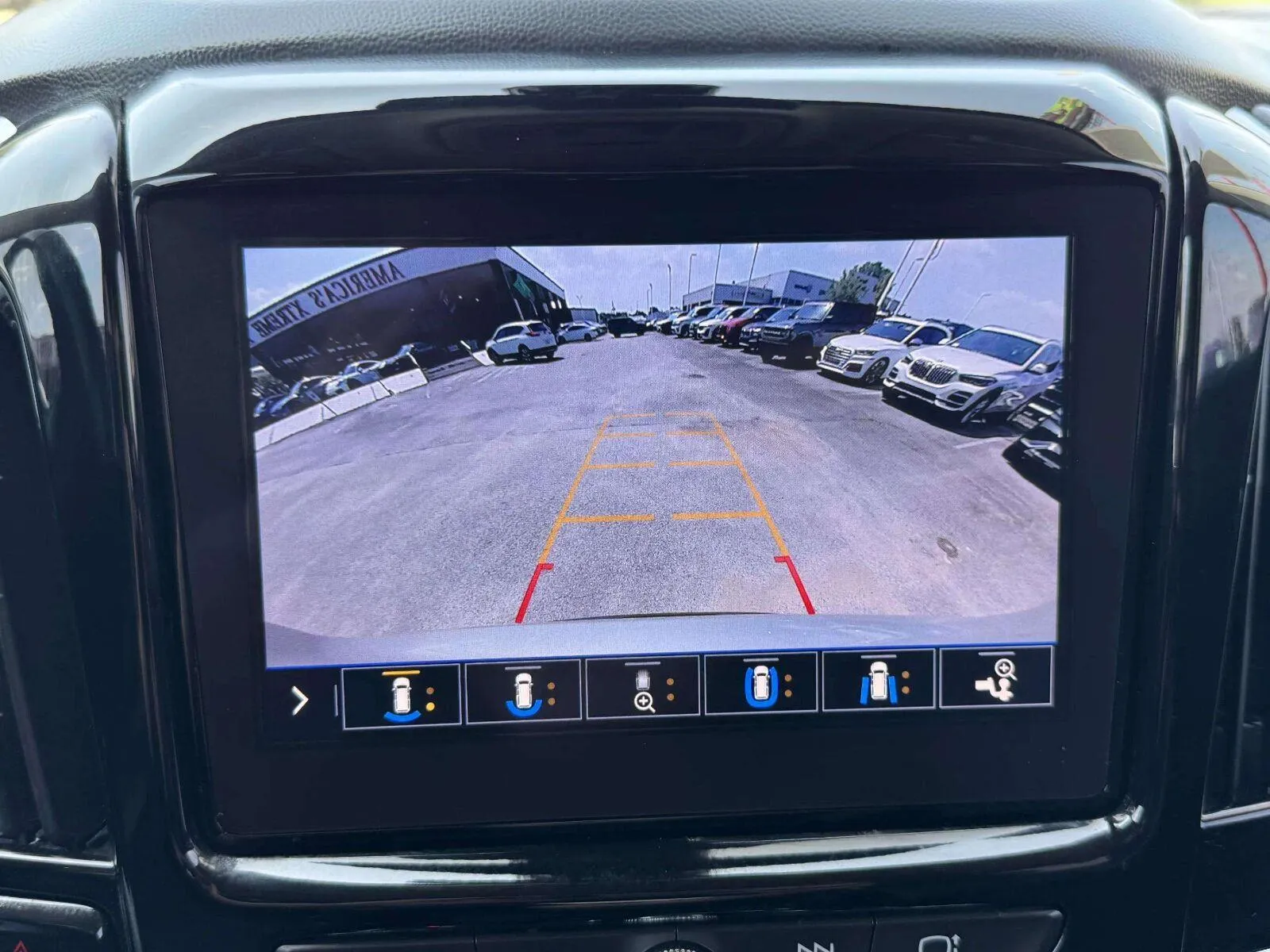 Chevrolet Traverse photo 32