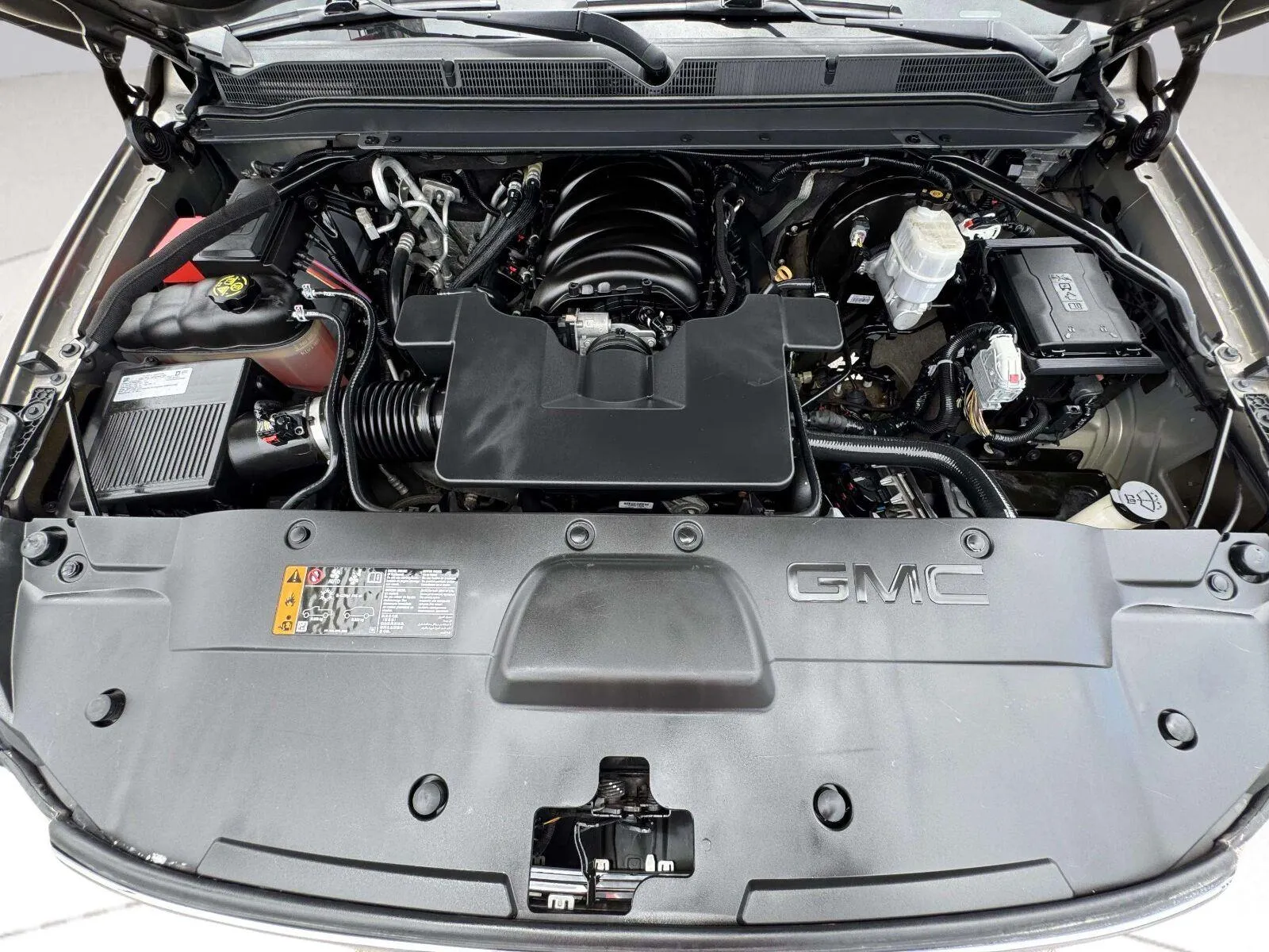 GMC Yukon photo 86