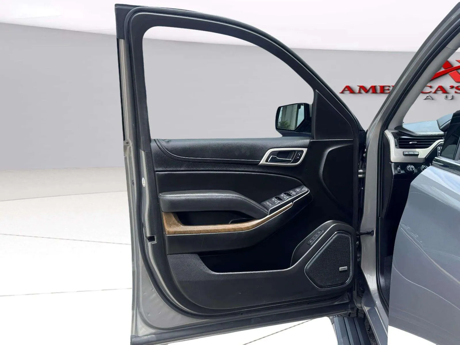 GMC Yukon photo 19