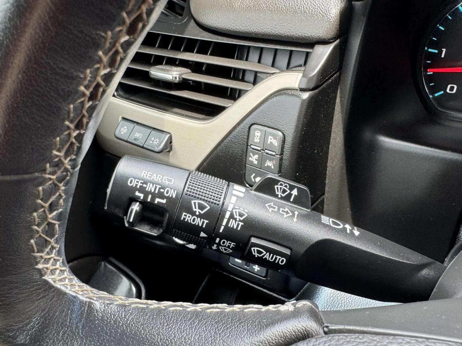 GMC Yukon photo 27