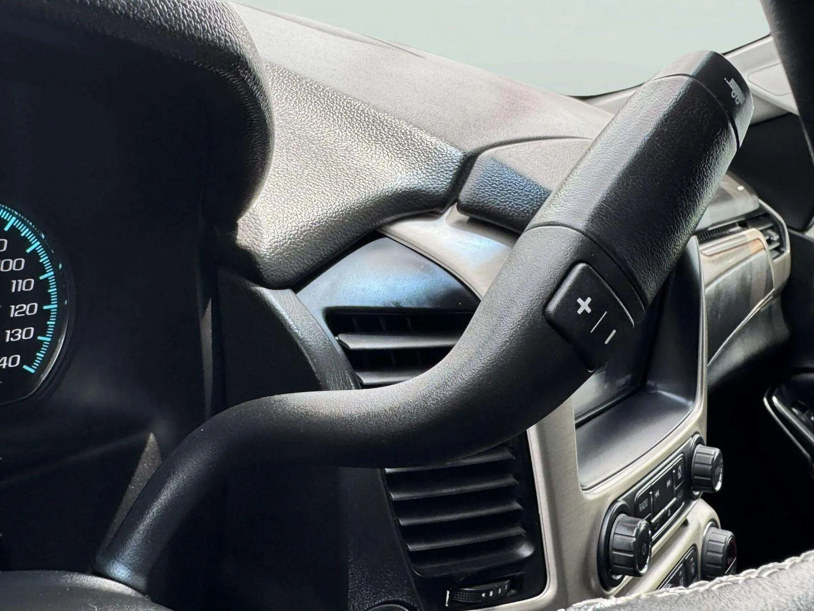 GMC Yukon photo 28