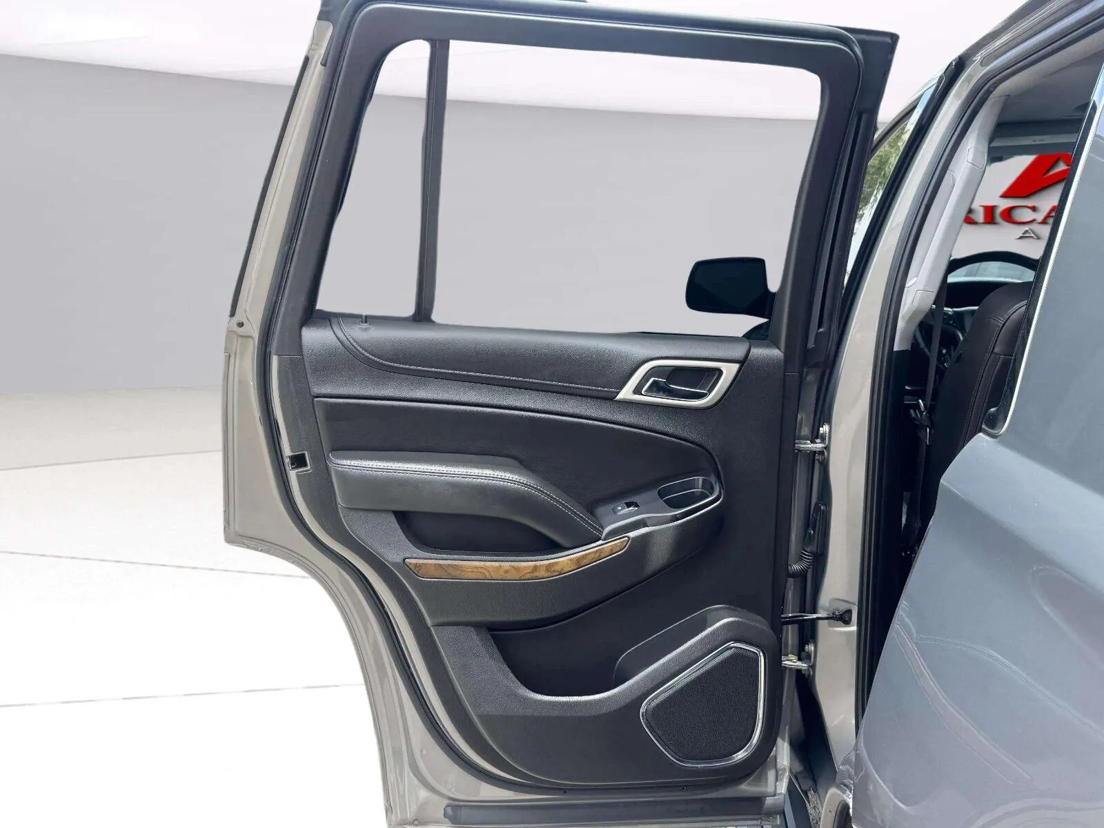 GMC Yukon photo 38