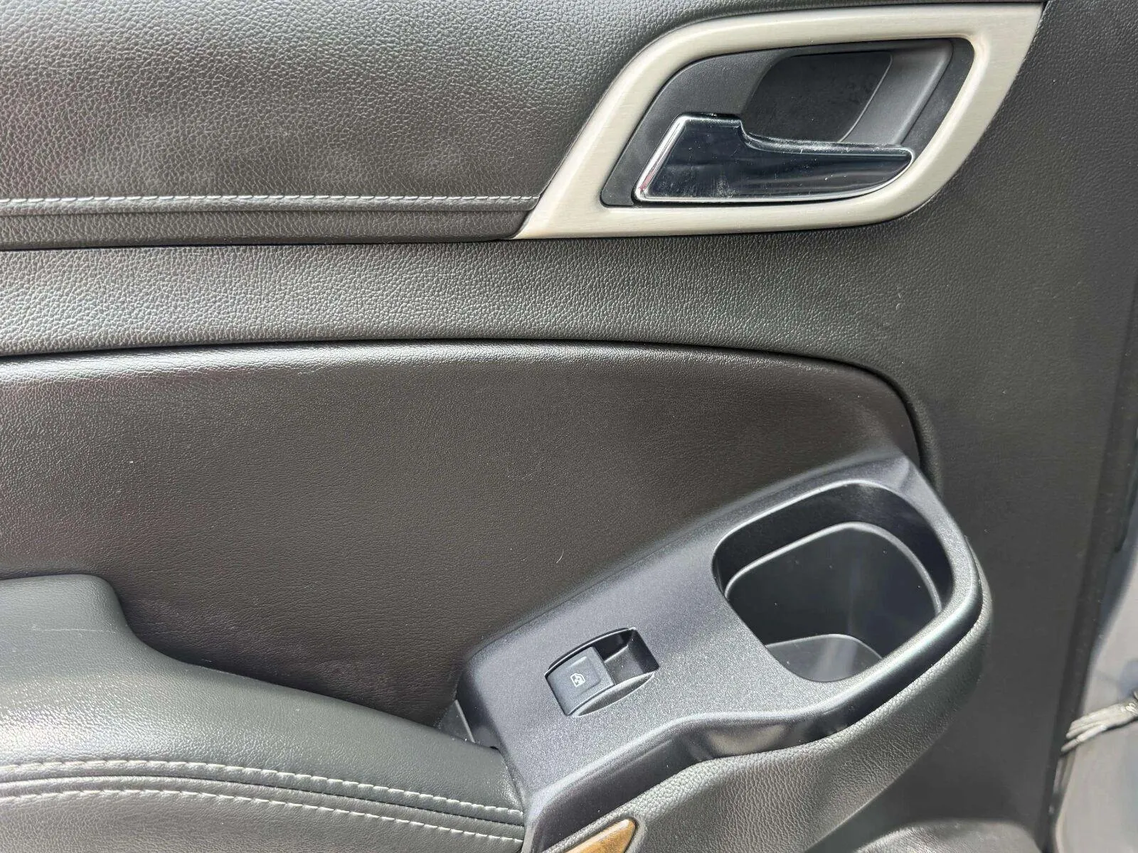 GMC Yukon photo 40