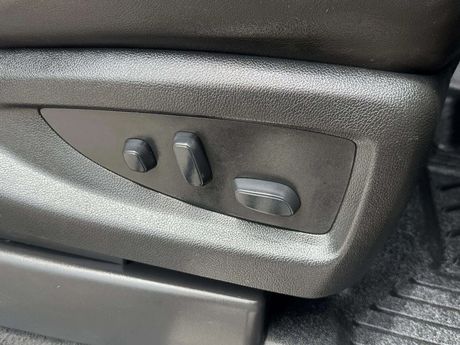 GMC Yukon photo 69
