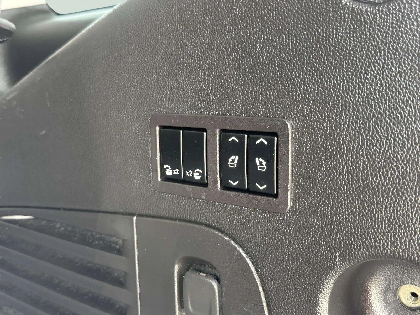 GMC Yukon photo 77