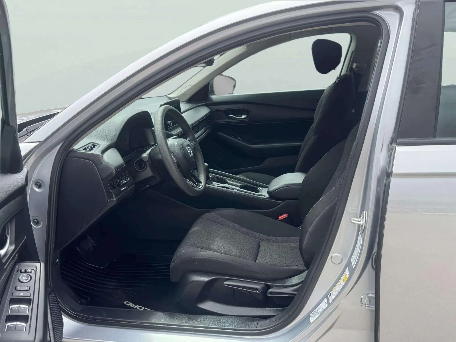 Honda Accord photo 16