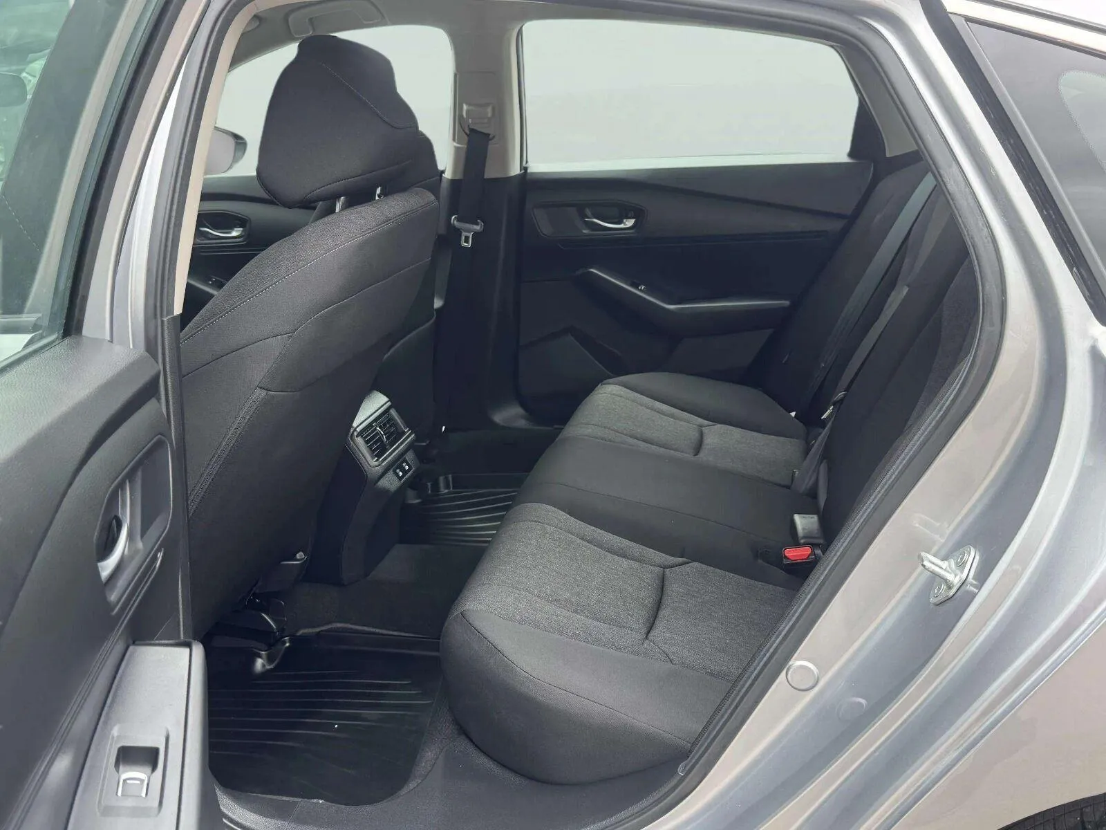 Honda Accord photo 35